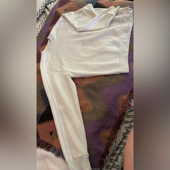 NWOT ADIDAS SPORTSWEAR ESSENTIALS 3-STRIPES HALF-NECK FLEECE SWEATSHIRT - L - Picture 7 of 16